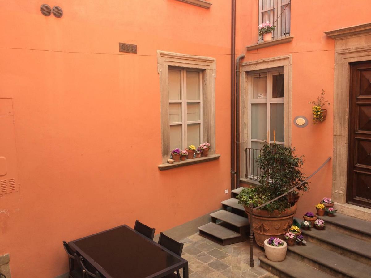 Bed & Breakfast Del Teatro Cagli Exteriör bild